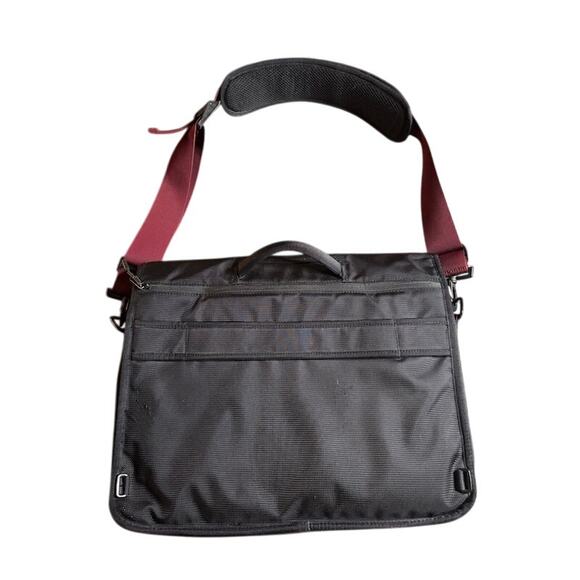 TIMBUK2 Maroon Red Black Command Messenger Laptop Bag Pockets Shoulder Strap - Picture 4 of 9
